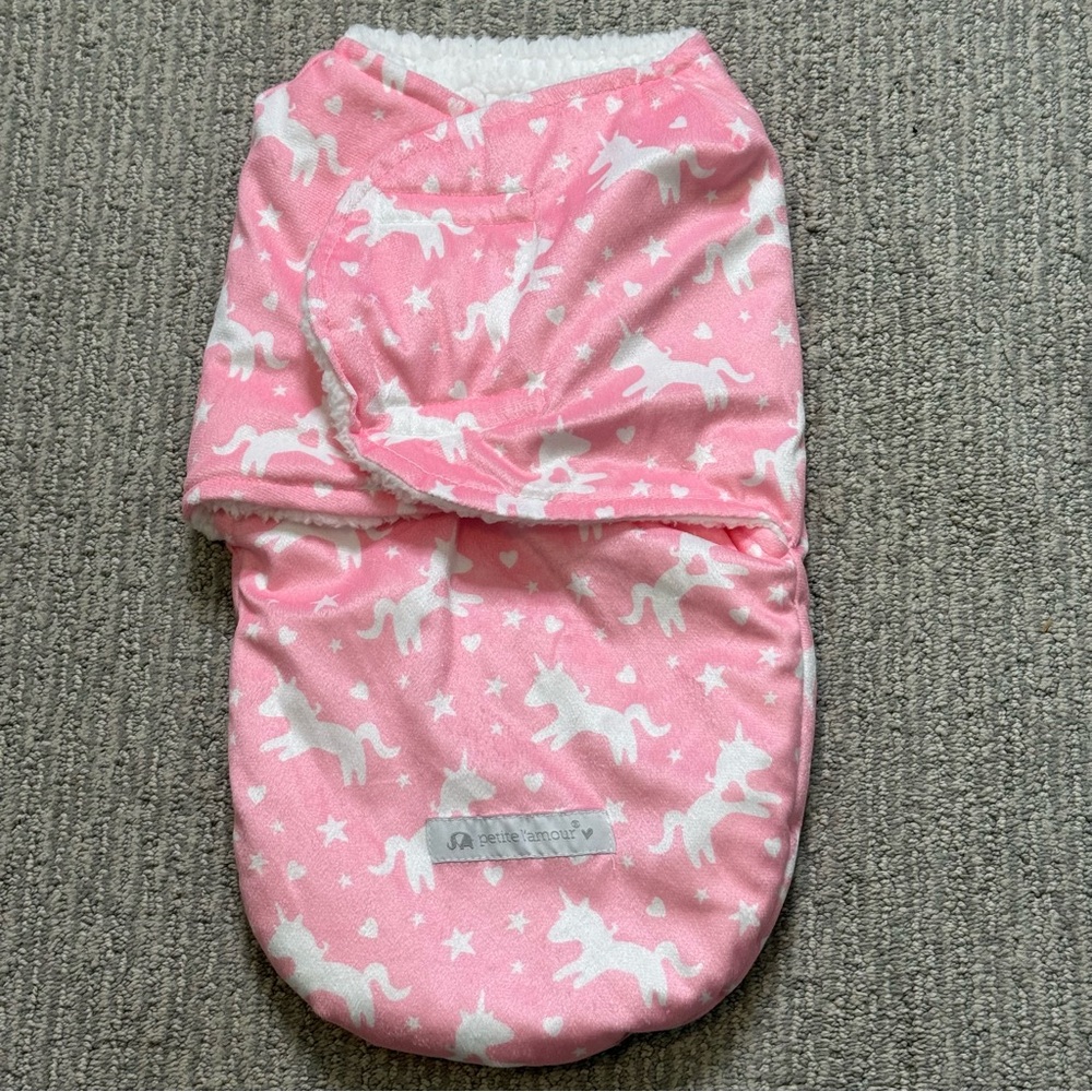 Petite L'amour‎ Wrap Swaddle Sack Fleece Pink Unicorn Print Sherpa 0+ Months